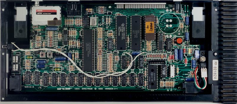 Plik:Issue21ZX128.jpg