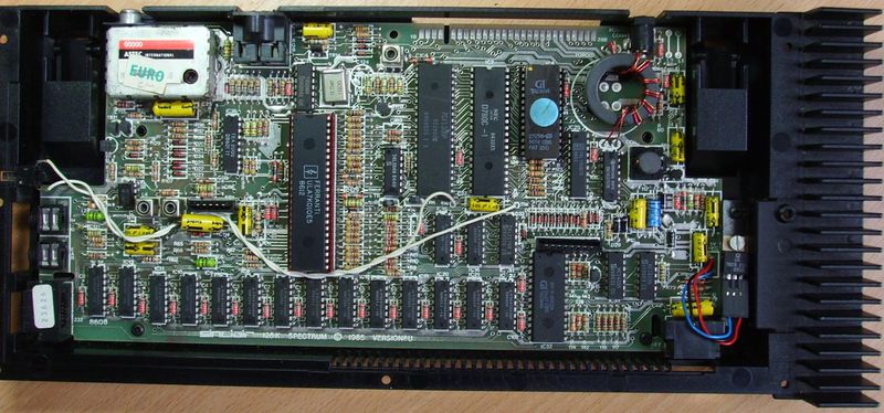 Plik:Issue6uZX128.jpg